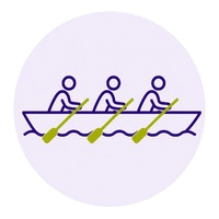 Icono de estrategia con portapapeles, flecha curva y marcas en X para representar planificación y gestión de farmacia.